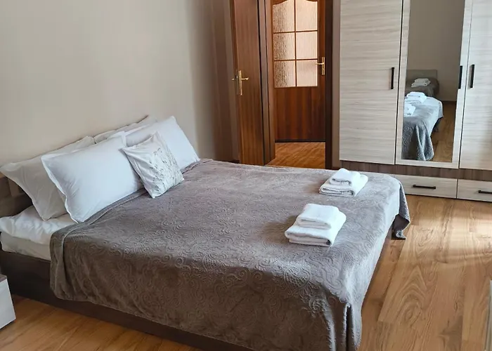 Evrika 19 アパート *