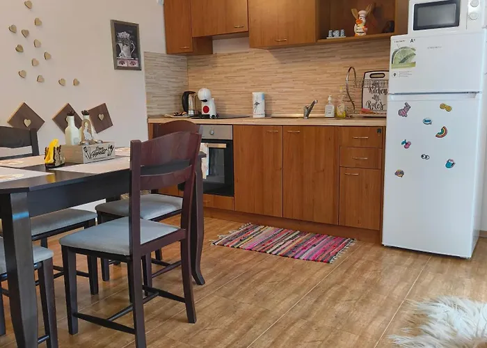 Evrika 19 アパート パンポロボ